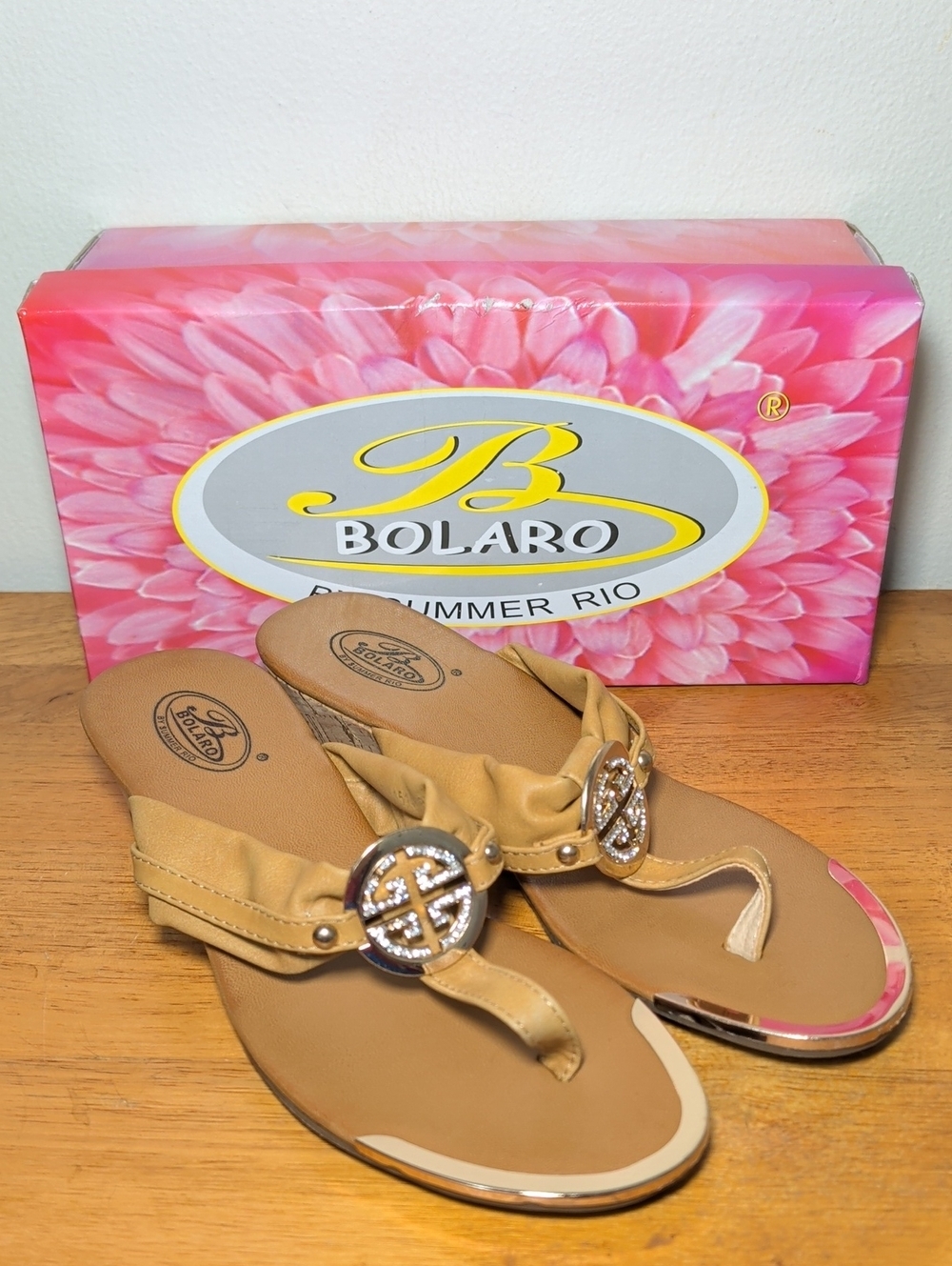 Bolaro by Summer Rio Tan Jeweled Thong Sandals Low Wedge Summer Women's Size 8.5